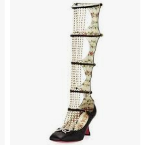 Gucci Shoes - NWT$3400 Gucci Taide Pearlescent Caged Boot Pumps
